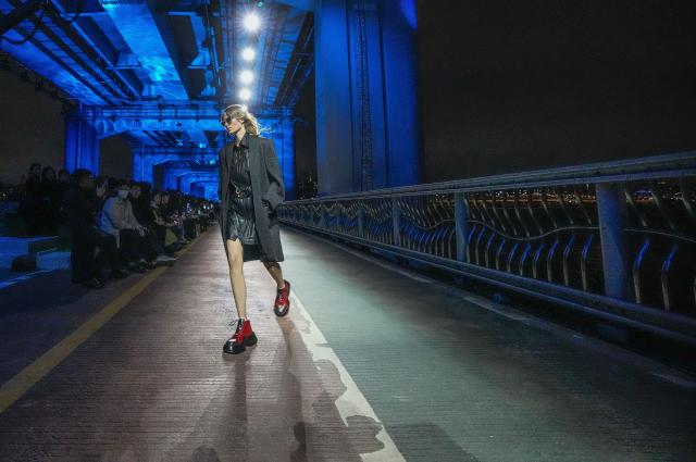 Louis Vuitton creates a striking moment on Jamsugyo bridge with