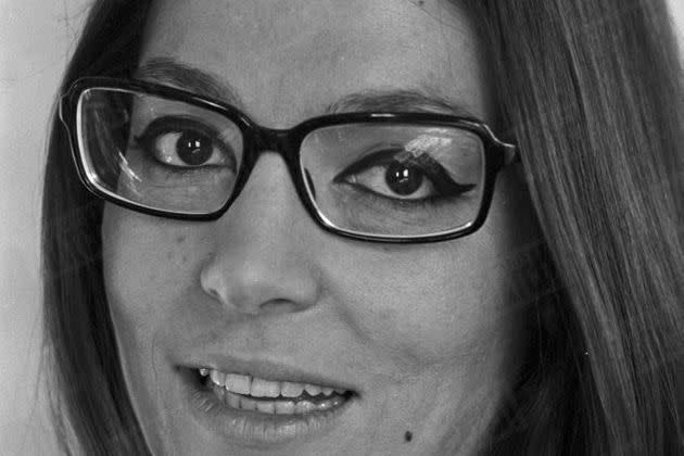 Nana Mouskouri Sans Lunettes Photos Archives 11