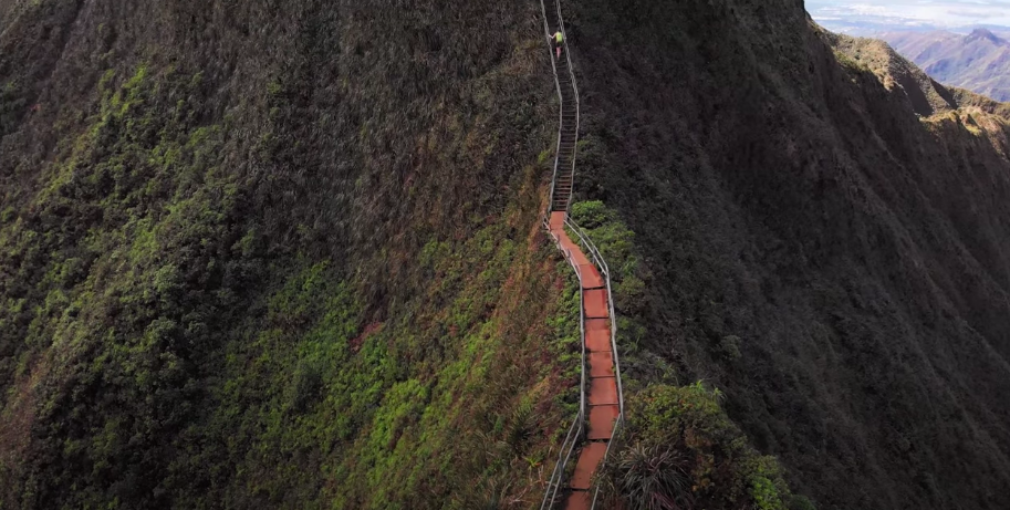 Hawaii has decided to destroy its famous ‘Stairway to Heaven’ mountain trail over concerns that it has been popularised by Instagram (Made to Travel/YouTube)