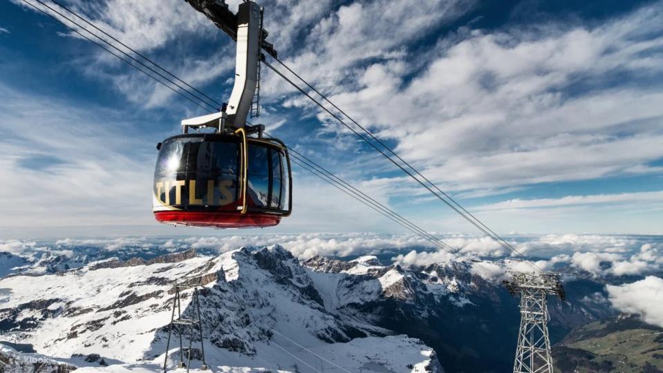 Day Trip to Mount Titlis with Aerial Cable Cars from Zurich. (Photo: Klook SG)
