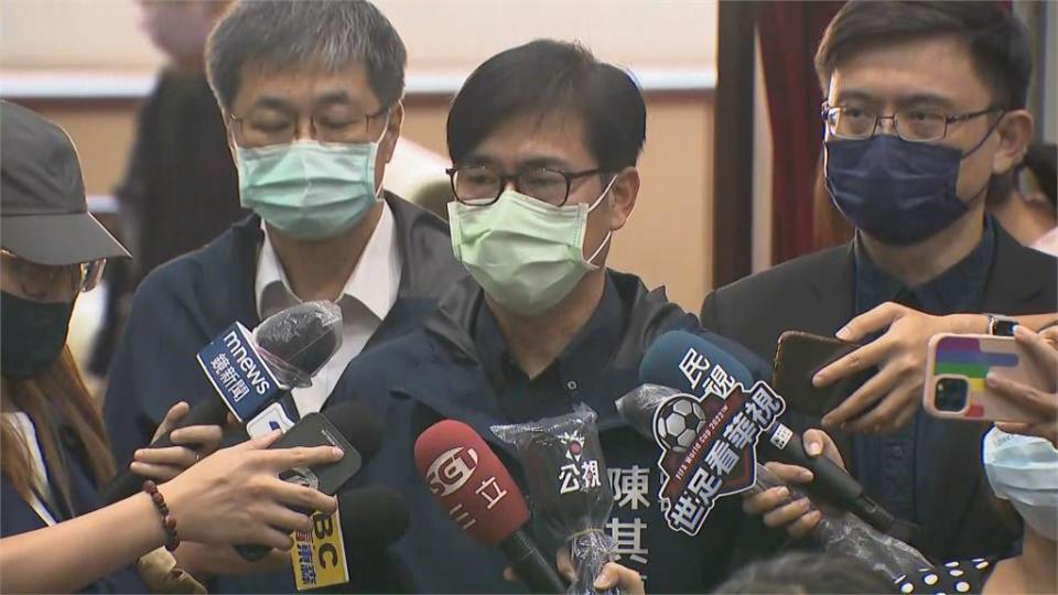 中油高雄大林煉油廠氣爆火警　陳其邁勒令停工、重罰530萬要求道歉