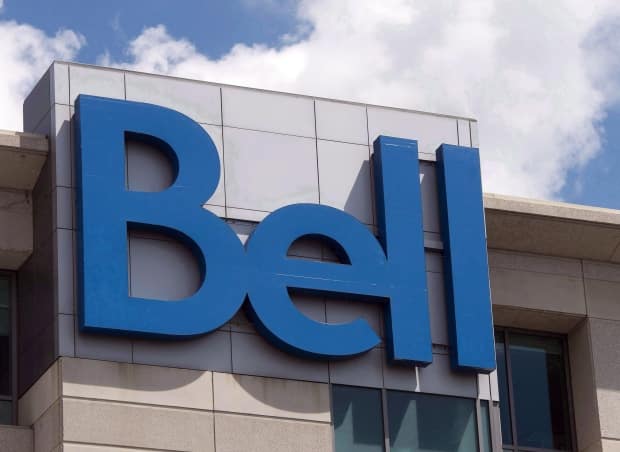 Bell's project to extend its Fibe network to some cottages on Pemichangan Lake was approved for federal and provincial funding in early 2018. 