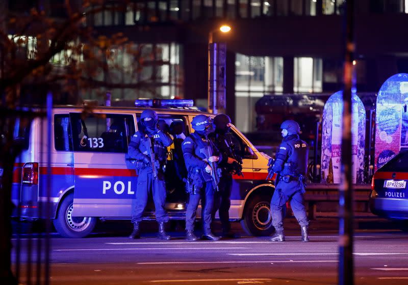 Gunfire exchanges in Vienna