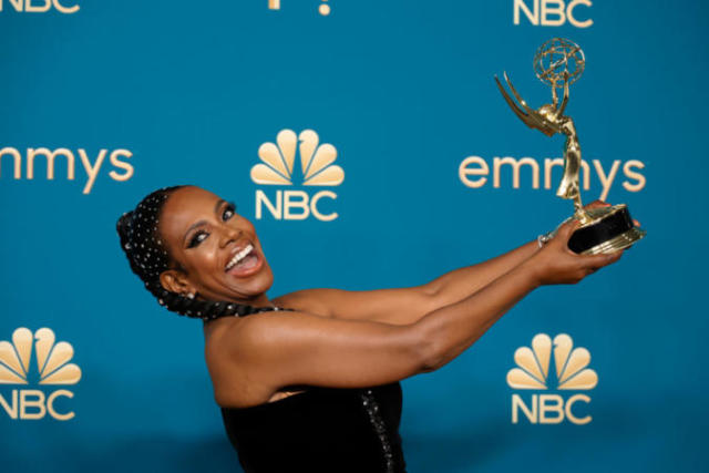 Sheryl Lee Ralph Puts Jamaica On Full Display During Emmy Awards Win