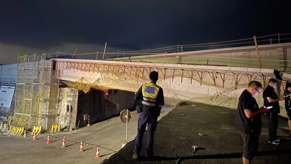 
&#x0082b1;&#x0084ee;&#x005916;&#x006d77;&#x004eca;&#x005929;&#x0051cc;&#x006668;&#x006df1;&#x00591c;&#x009023;3&#x009707;&#x00ff0c;&#x0082b1;&#x0084ee;&#x007389;&#x0091cc;&#x0093ae;&#x007389;&#x008208;&#x006a4b;&#x0065b0;&#x005efa;&#x006a4b;&#x009762;&#x009707;&#x0057ae;&#x00ff0c;&#x0056e0;&#x0065b0;&#x006a4b;&#x005c1a;&#x00672a;&#x00901a;&#x00884c;&#x00ff0c;&#x004e0d;&#x005f71;&#x0097ff;&#x00901a;&#x00884c;&#x003002;
&#x00ff08;&#x007389;&#x0091cc;&#x008b66;&#x005206;&#x005c40;&#x0063d0;&#x004f9b;&#x00ff09;