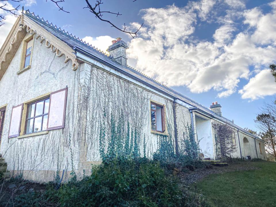 House at Inis Saimer Island