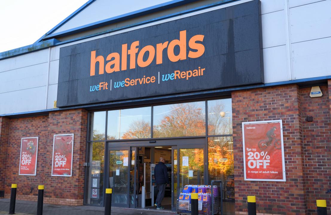 Halfords Superstore Preston Lancashie 2023