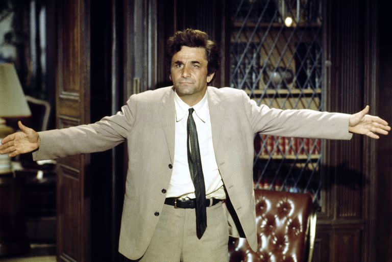 COLUMBO -- Pictured: Peter Falk as Lt. Columbo