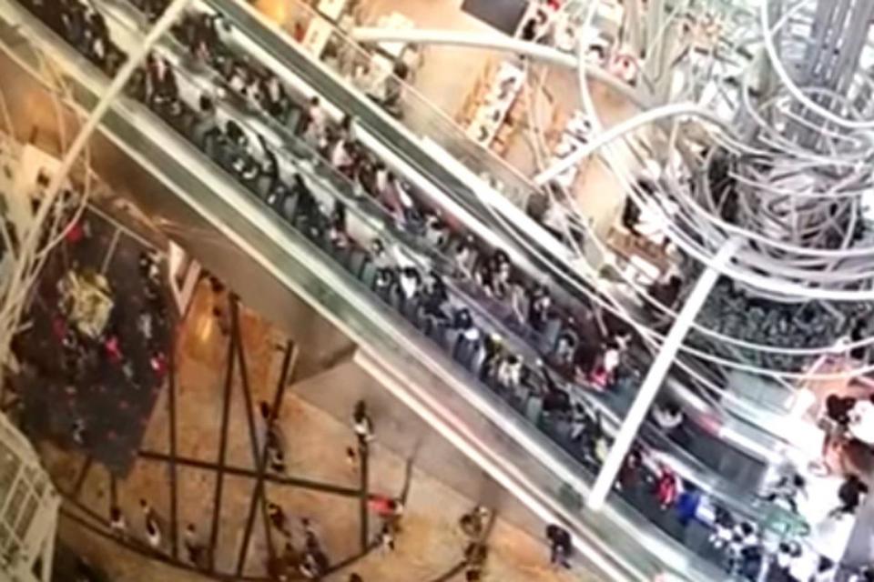 Horrifying: The escalator sped up and started going in reverse