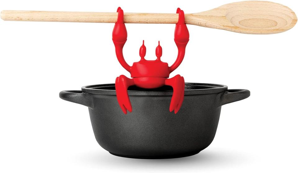 RED Crab Spoon Holder & Steam Releaser by OTOTO. (Photo: Amazon SG)