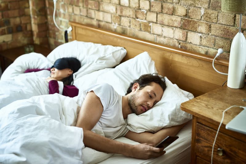 Männer und Frauen stufen verschiedene Arten von Untreue unterschiedlich ein. (Getty Images)