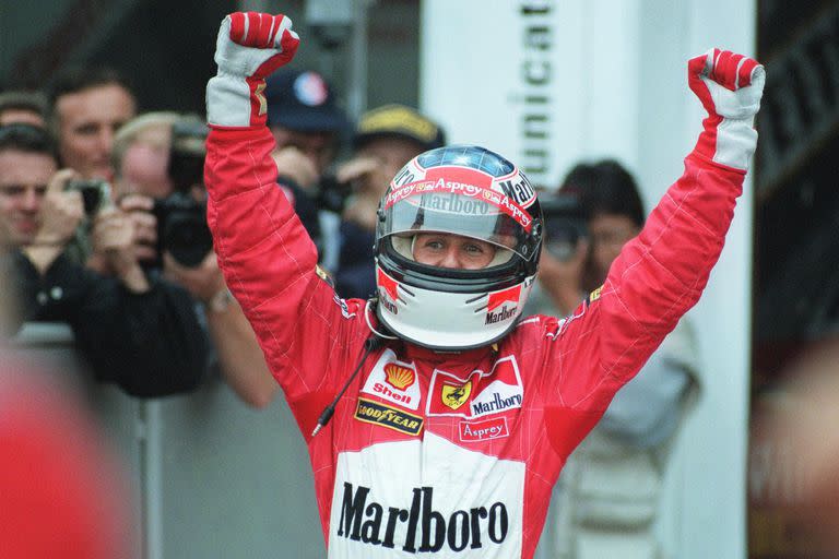 En el Gran Premio de la Argentina 1998, Michael Schumacher celebró la victoria número 28 de las 91 que firmó en la Fórmula 1