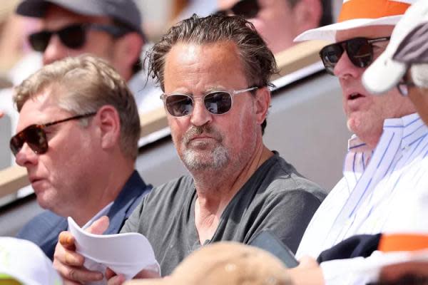 La última aparición pública de Matthew Perry fue en el Abierto de Francia en París en junio. Fuente: People