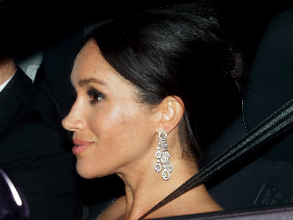 meghan markle earrings