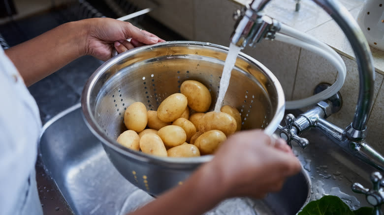 potatoes in colander 