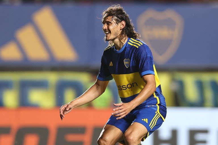 Edinson Cavani se perfila para ser titular en Boca en el Superclásico contra River