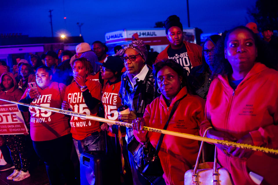 Fast-food workers protest in Flint, Mich.