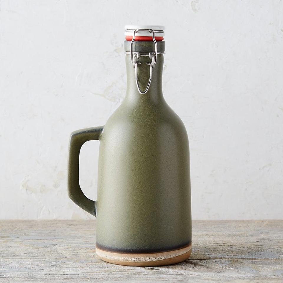 Best Gift for Tailgaters: Stoneware Growler