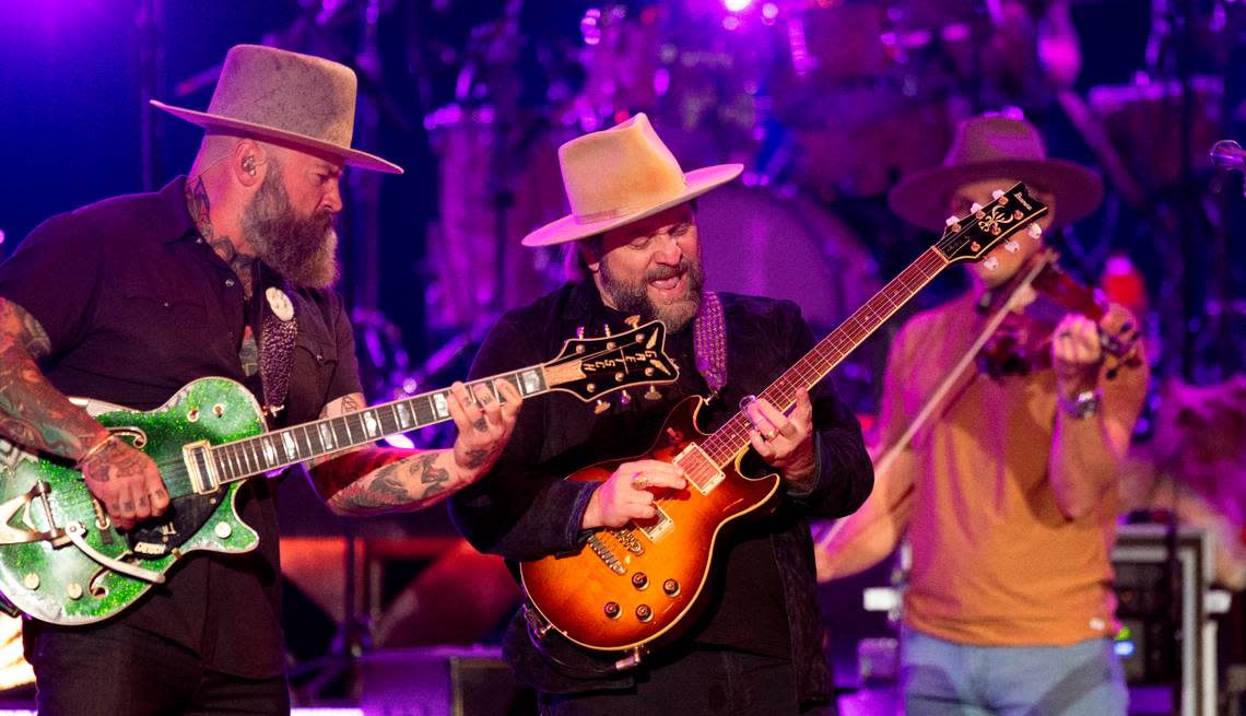 Photos Zac Brown Band brings the ‘From the Fire Tour’ to Raleigh