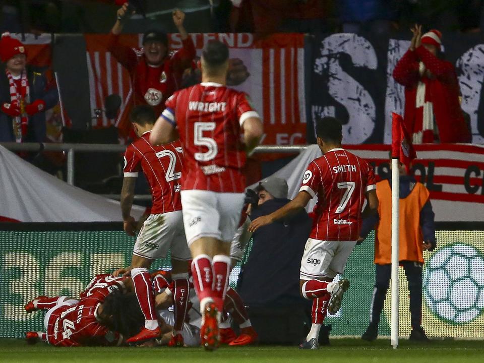 Manchester United knocked out of Carabao Cup after plucky Bristol City clinch stoppage-time winner