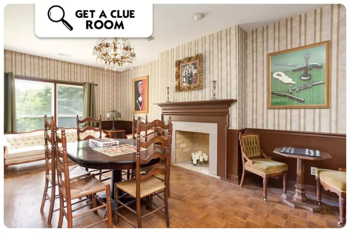 Get a Clue Room, Go Lodge! Private Game Mansion, Gatlinburg, Tennessee