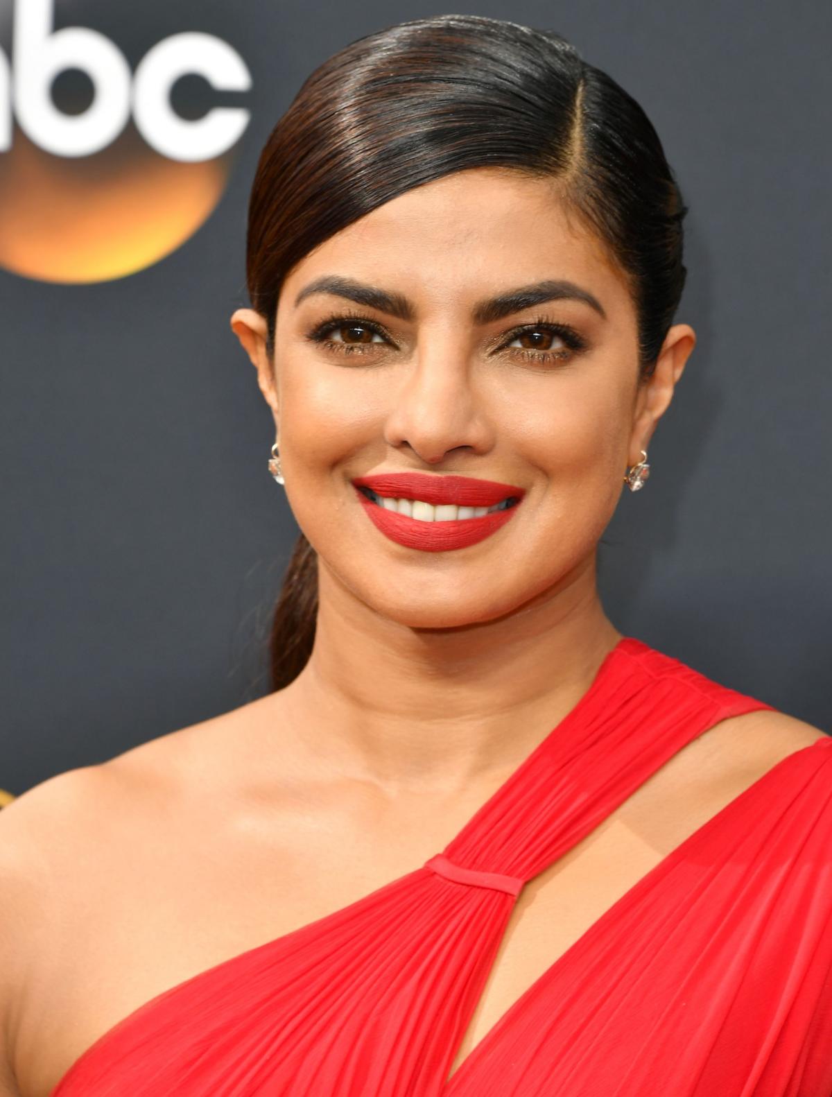 Best Celebrity Beauty Looks of the Week: Priyanka Chopra's Matte Red Lips,  Emily Blunt's Ethereal Updo, and More