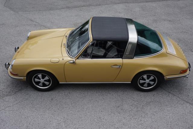 Why do Porsche 911's have that ridiculous, phony, un-usable back