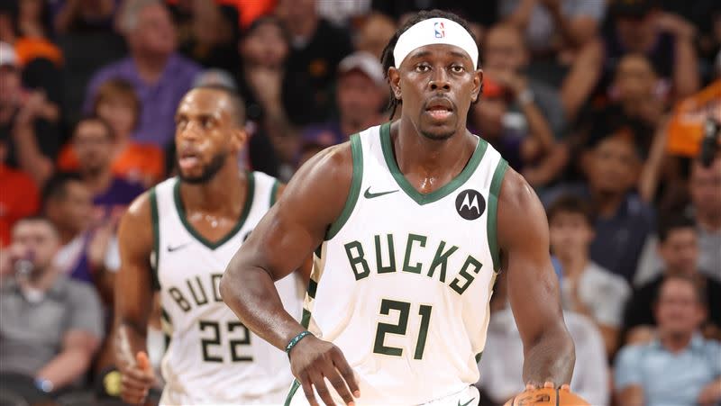 哈勒戴（Jrue Holiday）半場攻下18分。（圖／翻攝自NBA推特）