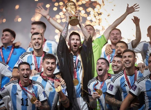 Argentina World Cup shirt sold-out worldwide: Adidas say 3 star version  available in December 2022 - AS USA