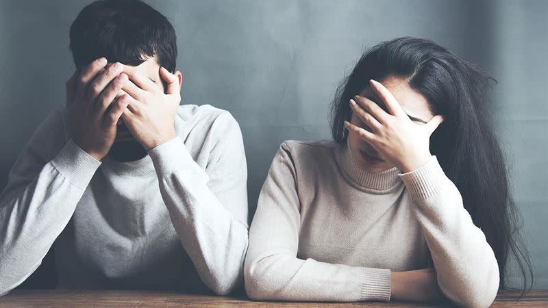 調查發現，有85%以上台人都贊同，其中男生最受不了「女生太笨」是在搞不懂狀況、解釋後還是聽不懂的時候；而女生認為「男生太白目」則往往出自於男生講話不經大腦、不夠細心。（圖／SweetRing提供）