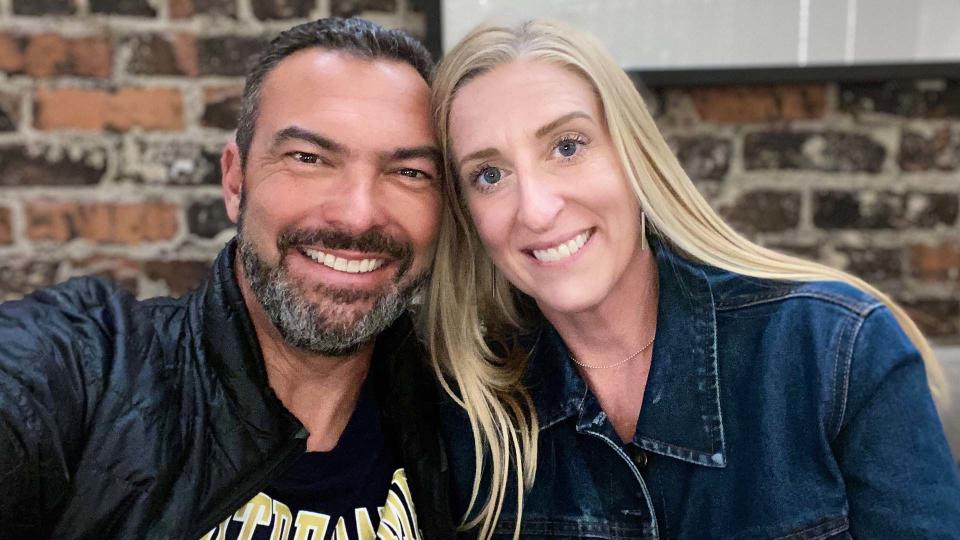 Carl Deriso and Sarah Kirwan both have multiple sclerosis and say that dating wasn't easy — until they found each other. (Photo: Sarah Kirwan)