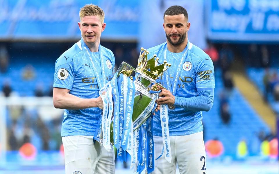 Manchester City v Everton, Premier League. Kevin Quigley/NMC Pool Kevin De Bruyne of Manchester City and Kyle Walker of Manchester City with the trophy - Kevin Quigley/NMC Pool