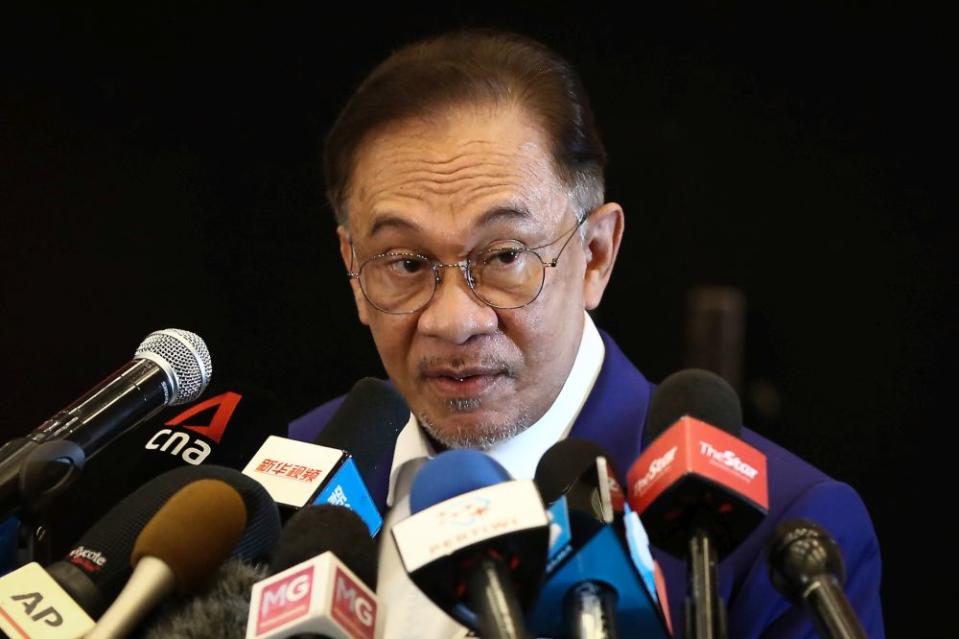 UTM’s geostrategist Professor Azmi Hassan said Muhyiddin’s survival and the continuation of the PN government was a separate issue from whether or not Anwar would be the next prime minister.  — Picture by Yusof Mat Isa