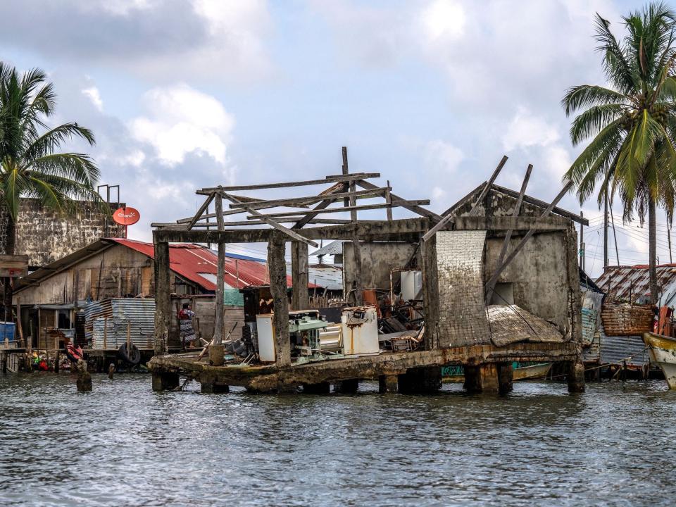 A house was destroyed by the sea on the island of Carti Sugtupu.