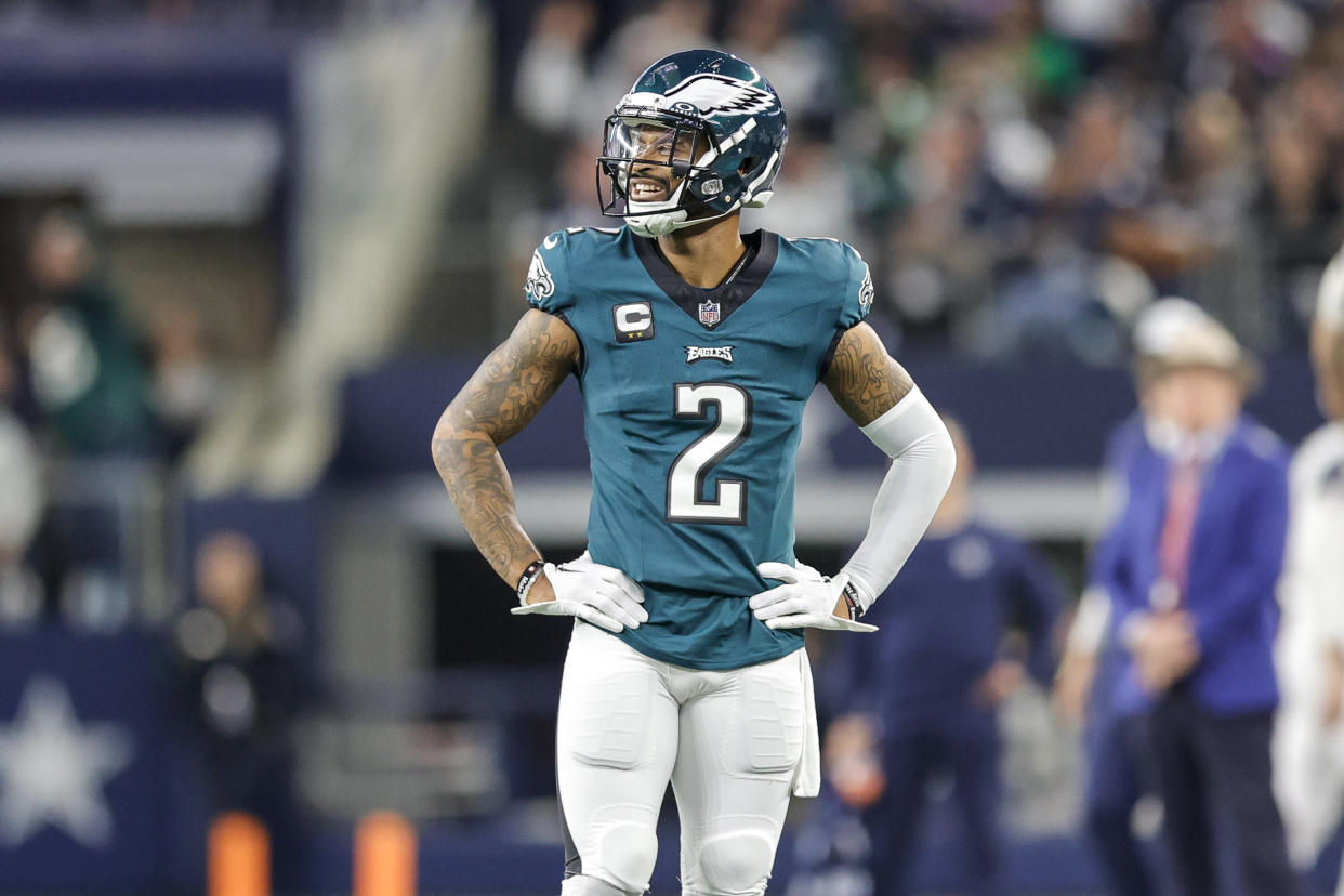 ARLINGTON, TX - DECEMBER 10: Philadelphia Eagles cornerback Darius Slay (2) reacts to a pass interference call during the game between the Dallas Cowboys and the Philadelphia Eagles on December 10, 2023 at AT&T Stadium in Arlington, Texas. (Photo by Matthew Pearce/Icon Sportswire via Getty Images)