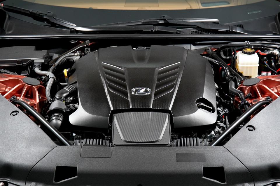 5.0升V8自然進氣引擎雖僅464hp/54kgm最大輸出，但整體表現卻讓人非常喜愛。