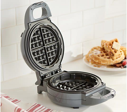 Wafflizer 7" Family Sized Stuffed Waffle Maker