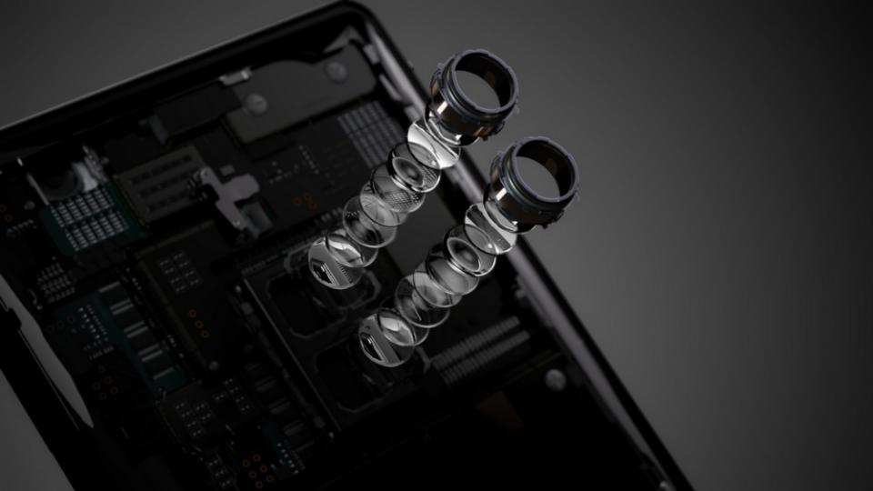 怪獸級攝影手機Xperia XZ2 Premium以彩色鏡頭組、黑白鏡頭組的雙鏡頭組合，能記錄豐富色彩層次，捕捉銳利細節與對比！_