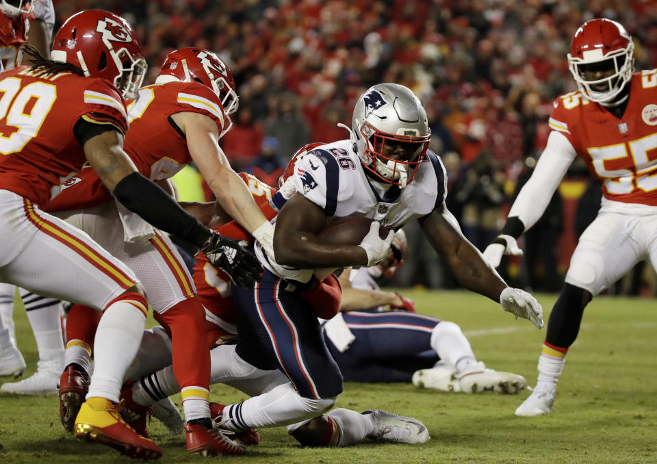 New England Patriots running back Sony Michel (26) runs against New England Patriots defense during the first half of the AFC Championship NFL football game, Sunday, Jan. 20, 2019, in Kansas City, Mo. (AP Photo/Elise Amendola)