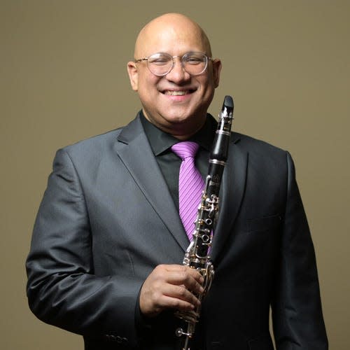 World-renowned clarinetist Ricardo Morales will instruct students this week at Granite Hills High School in Apple Valley.