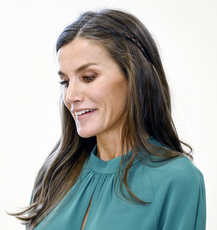 El truco de la reina Letizia para rejuvenecer sus peinados