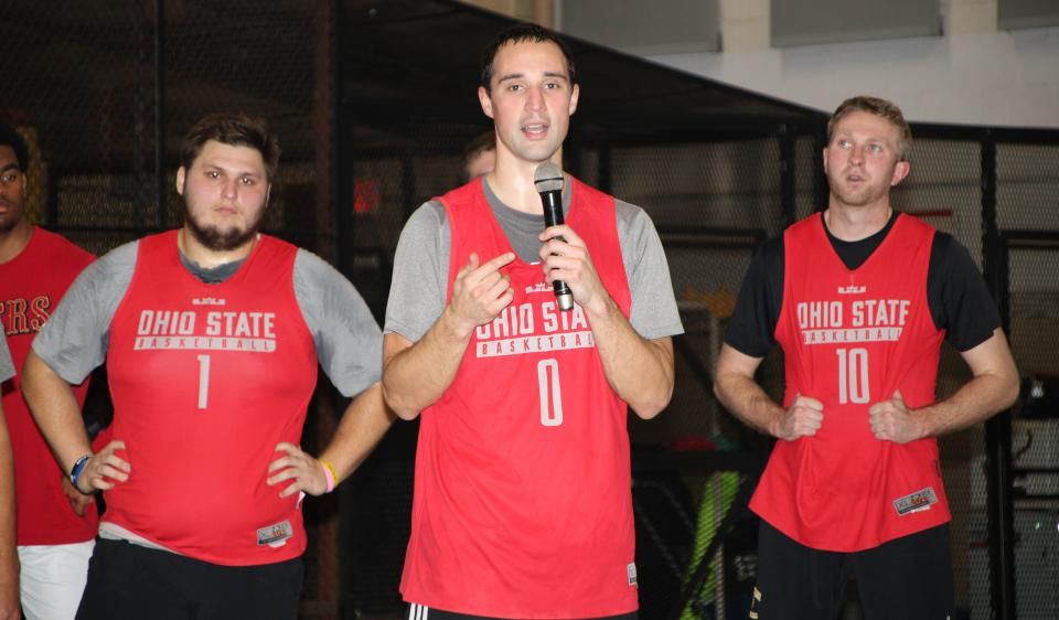 Former Ohio State basketball player Aaron Craft speaks to the men at Marion Correctional Institution during halftime of a basketball game his team played against a team from MCI on Jan. 3, 2023.