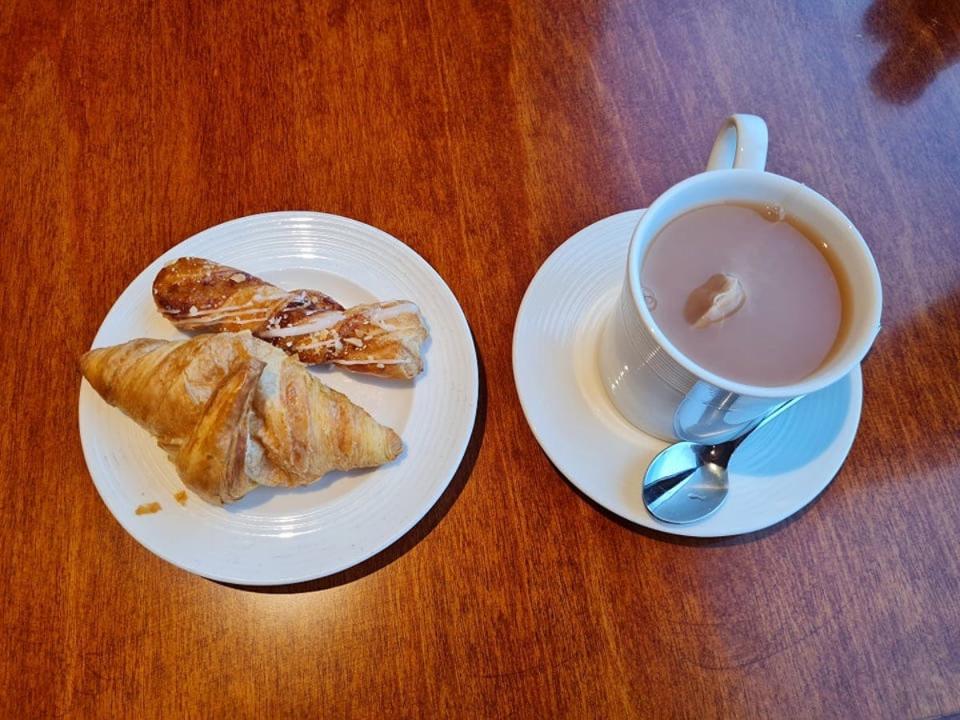 tea and pastries