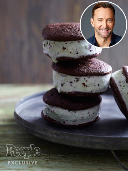 CLINTON KELLY'S GRASSHOPPER ICE CREAM SANDWICHES