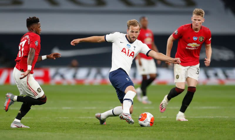 Premier League - Tottenham Hotspur v Manchester United