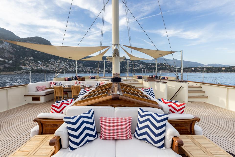 Nero yacht deck
