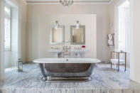 <p> As a general rule, modern bathrooms embody clean lines and sharp angles. Therefore, if trying to embody traditional bathroom ideas opt for cabinetry and sanitaryware with softer silhouettes.&#xA0; </p> <p> &apos;Curved items such as oval freestanding bathtubs, sink faucets with rounded soft edges, round shower heads and trim, provide a more traditional look,&apos; recommends Jil Sonia, interior designer and founder of Jil Sonia Interior Designs. </p>