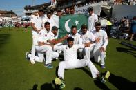 Britain Cricket - England v Pakistan - Fourth Test - Kia Oval - 14/8/16 Pakistan celebrate their win Action Images via Reuters / Paul Childs