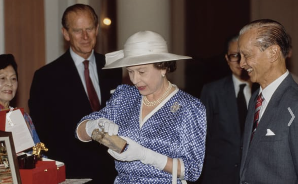 Queen Elizabeth II with President of Singapore Wee Kim Wee and Prince Philip, Duke of Edinburgh at The Istana on the first day of her visit to Singapore on 9 October 1989.