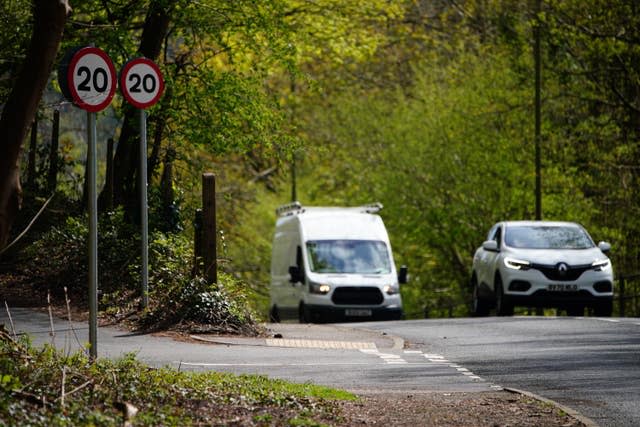 Vehicles in a 20mph zone in Brynawel 